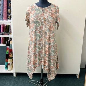 Summer Dress w/ slotted & tied sleeve. Gently worn